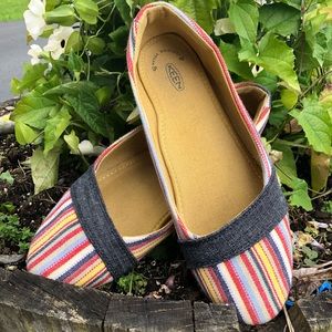 Keen size 9 ballet flats